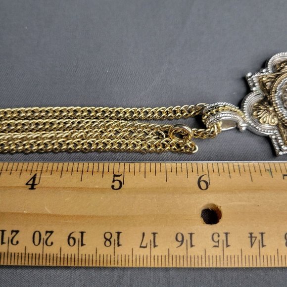 Womens Gold Tone Chain Fashion Necklace Flower Amulet Pendant 24 in - Picture 8 of 10